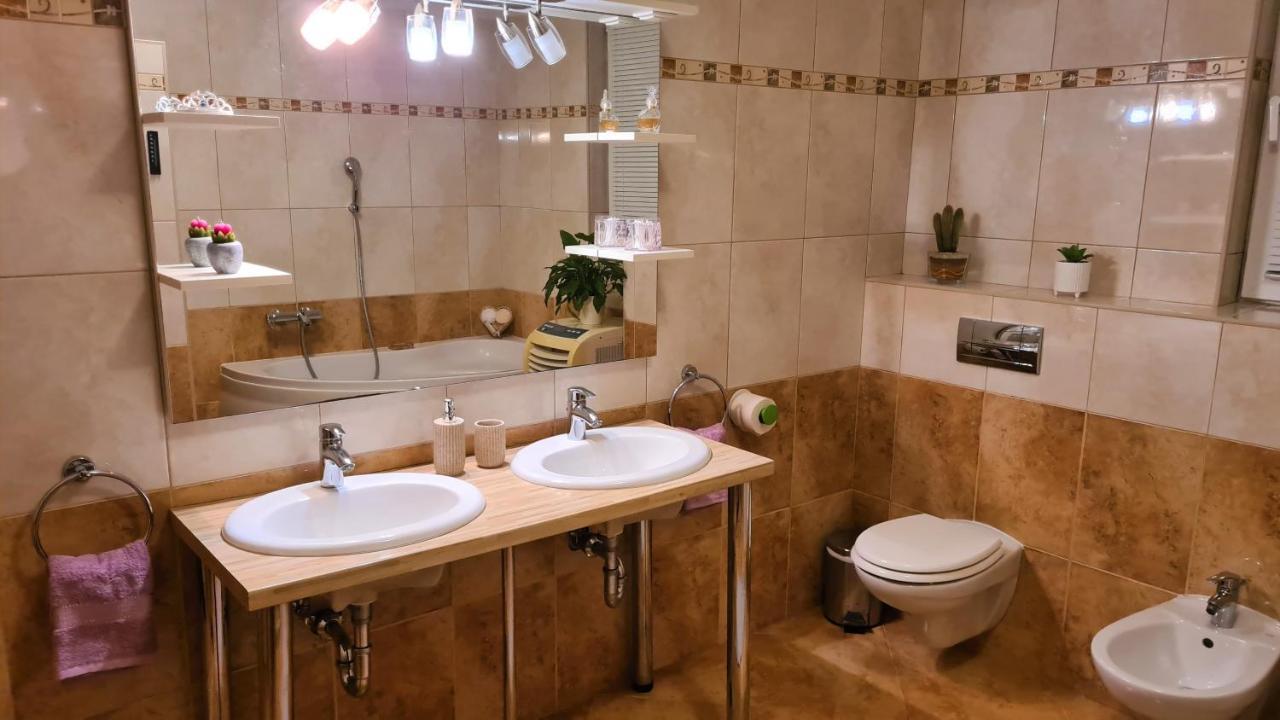 Villa Bubica- Cozy Holiday Home In Rural Area With Pool Stankovci  Bagian luar foto